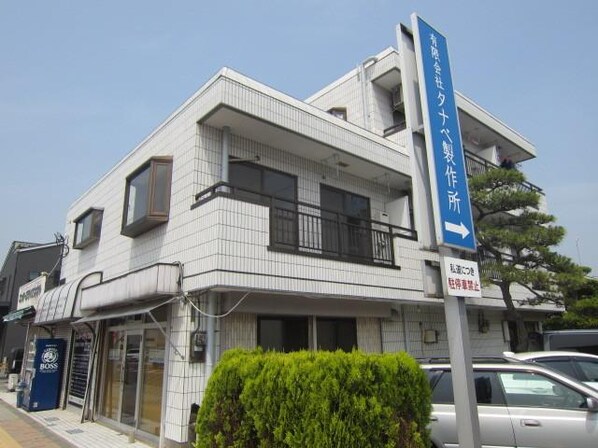 ニュークレセントビルの物件内観写真